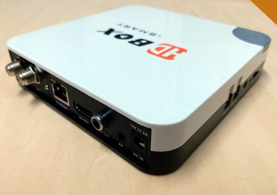 Internationale USB DVB T2 S2 4K -satellietontvanger met IKS